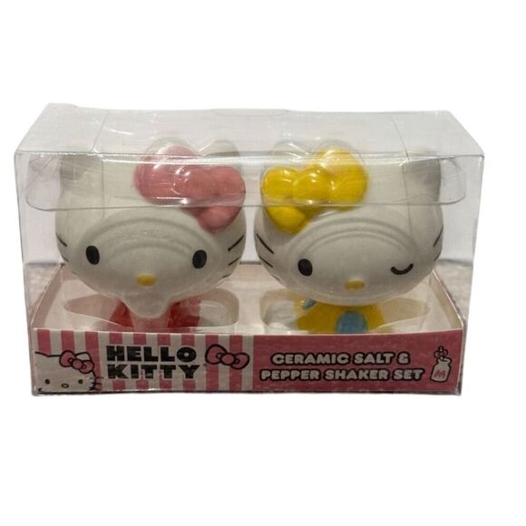 Sanrio Hello Kitty & Mimmy Ceramic Salt and Pepper Shakers - Picture 1 of 6